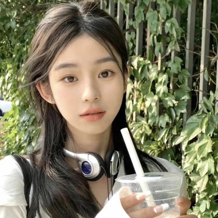 华颐:吞噬怪物的孩子